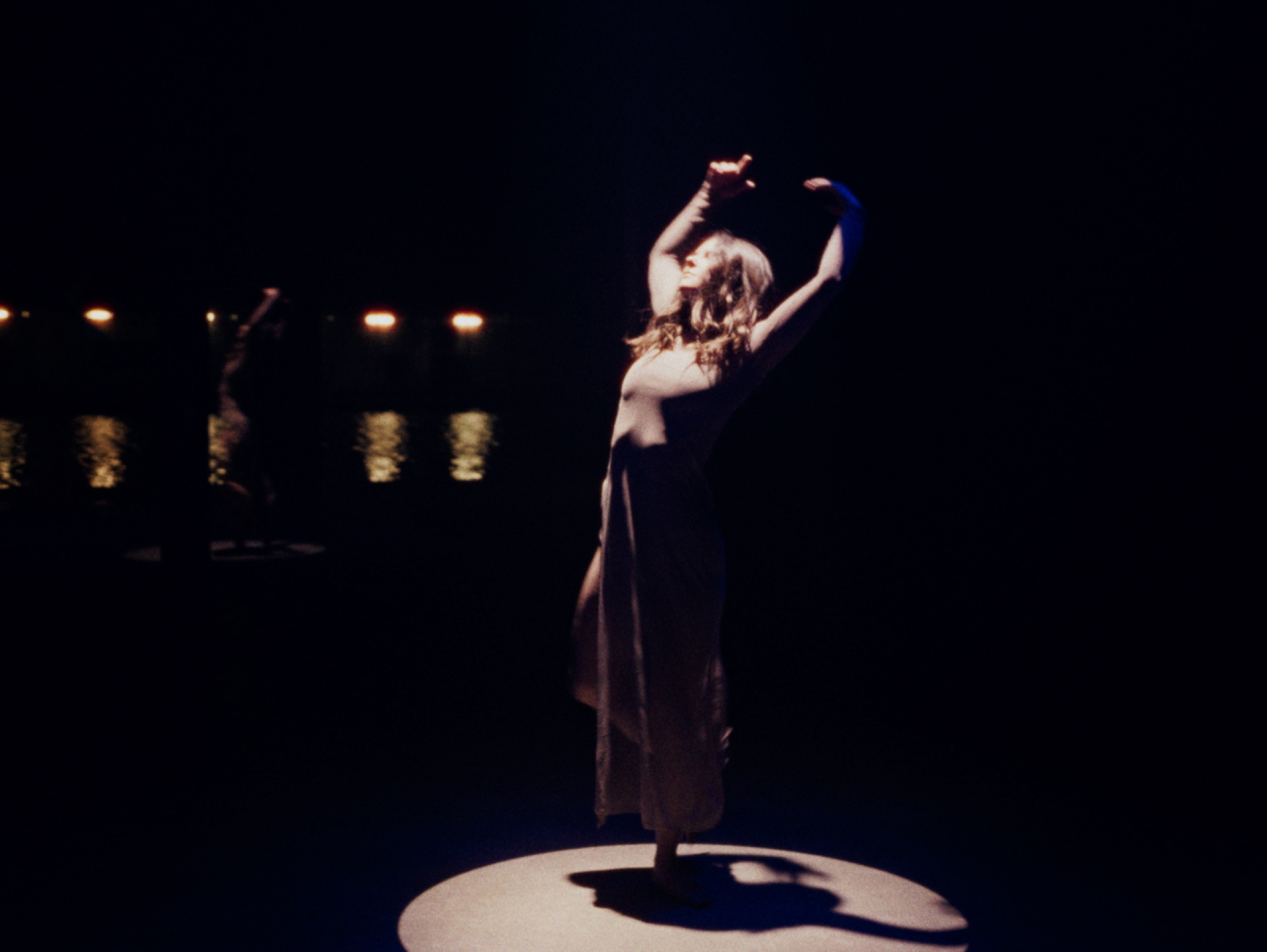 Falling — still 6