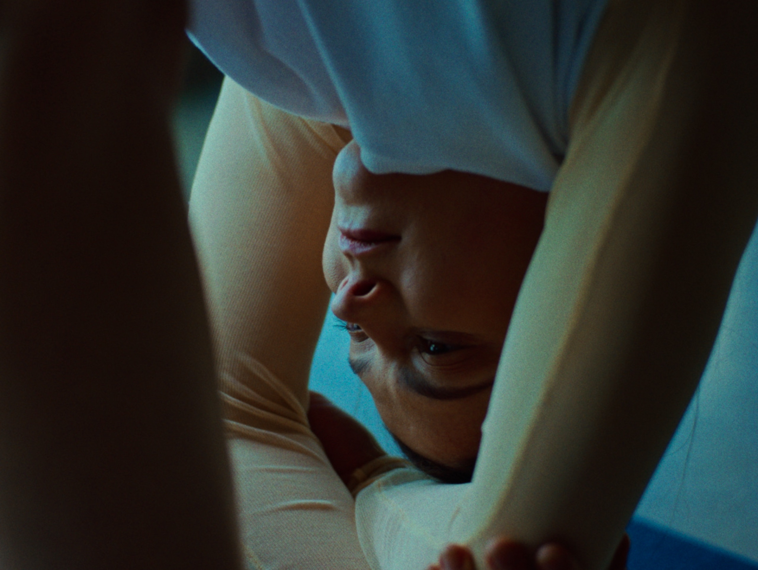 Falling — still 8