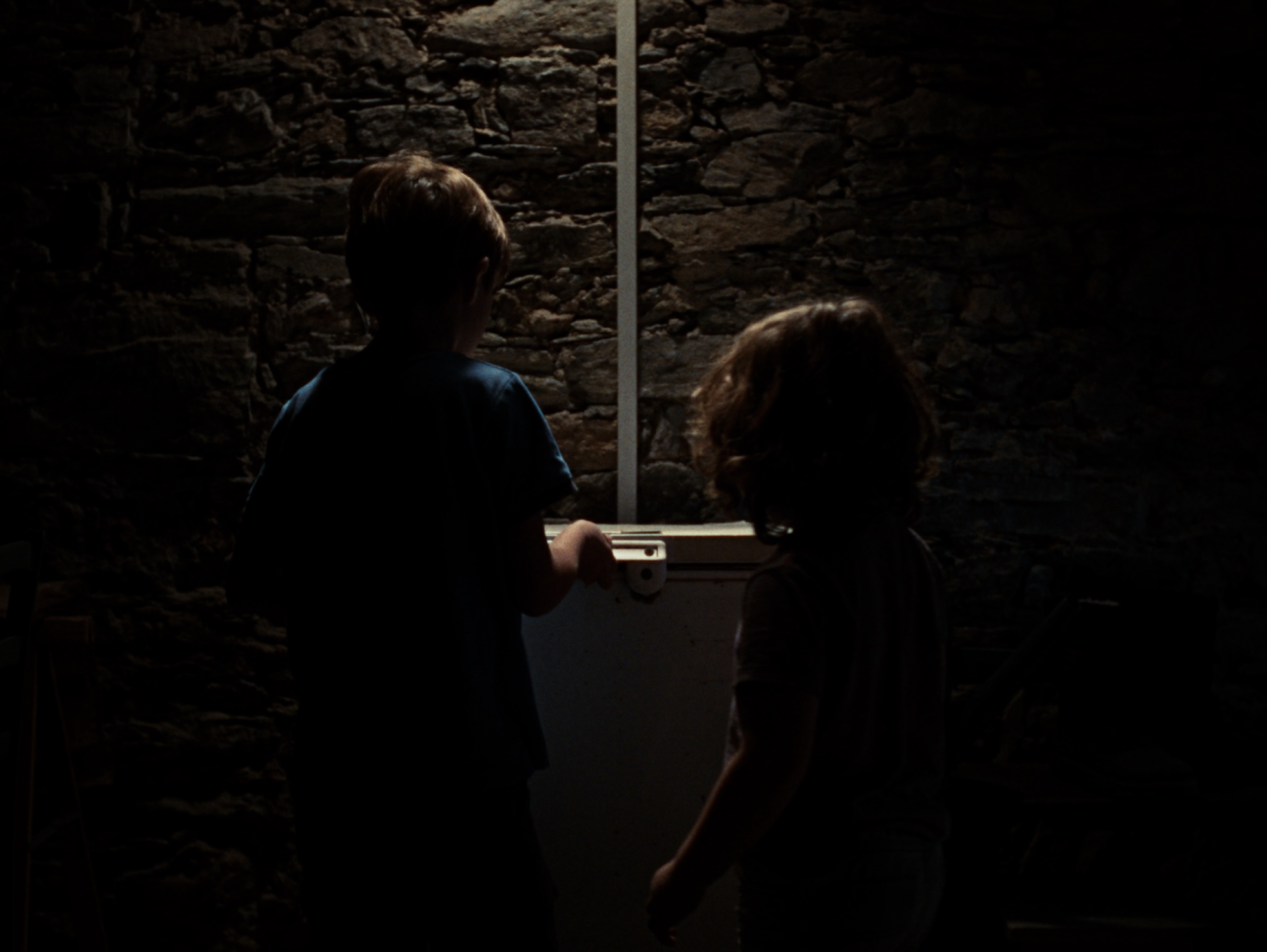 La Poule Noire — still 3